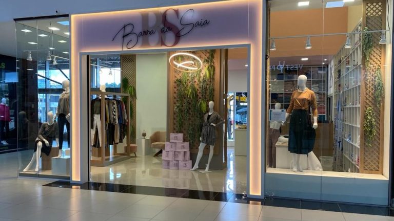 Lojas de roupas deals femininas barra shopping